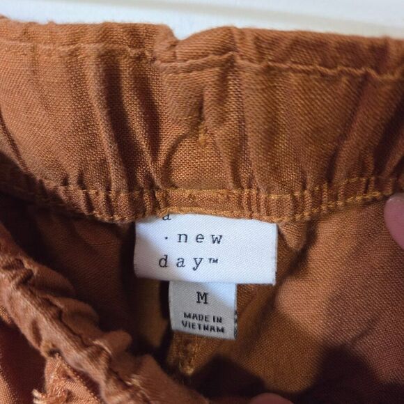EUC A NEW DAY LINEN BLEND TAN SOFT PANTS SIZE M - Picture 10 of 16